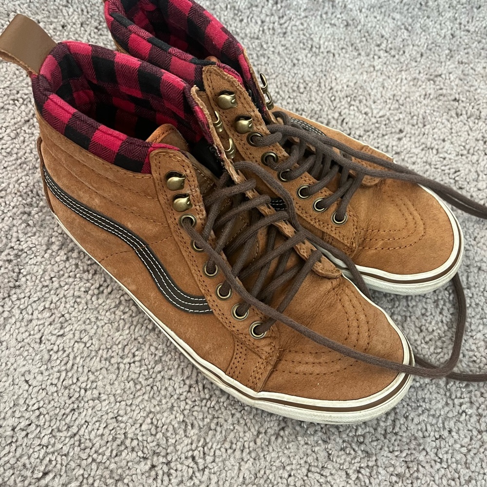 Vans Brown High-Top Sneakers with Suede Finish